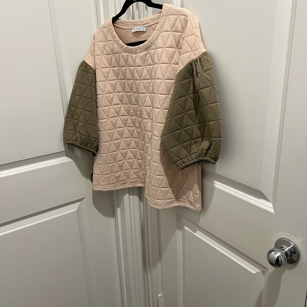 NWT Quilted Sweater - Cream and Olive